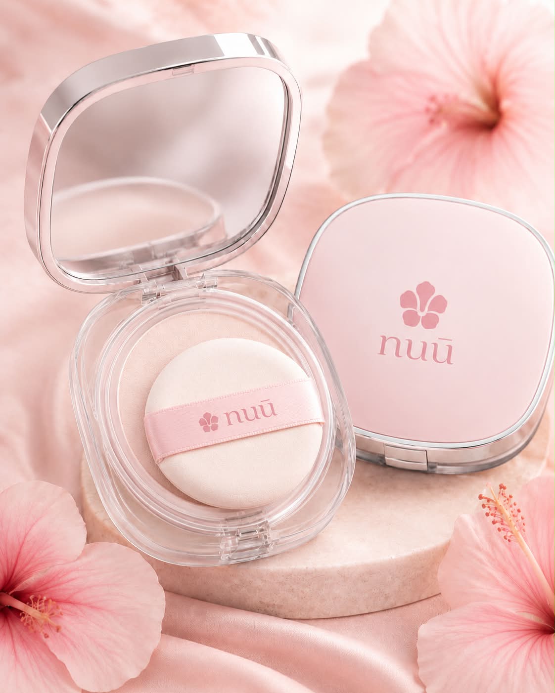 Hop phan phu Nuu Ultra Veil Powder mau hong voi bong hoa mem